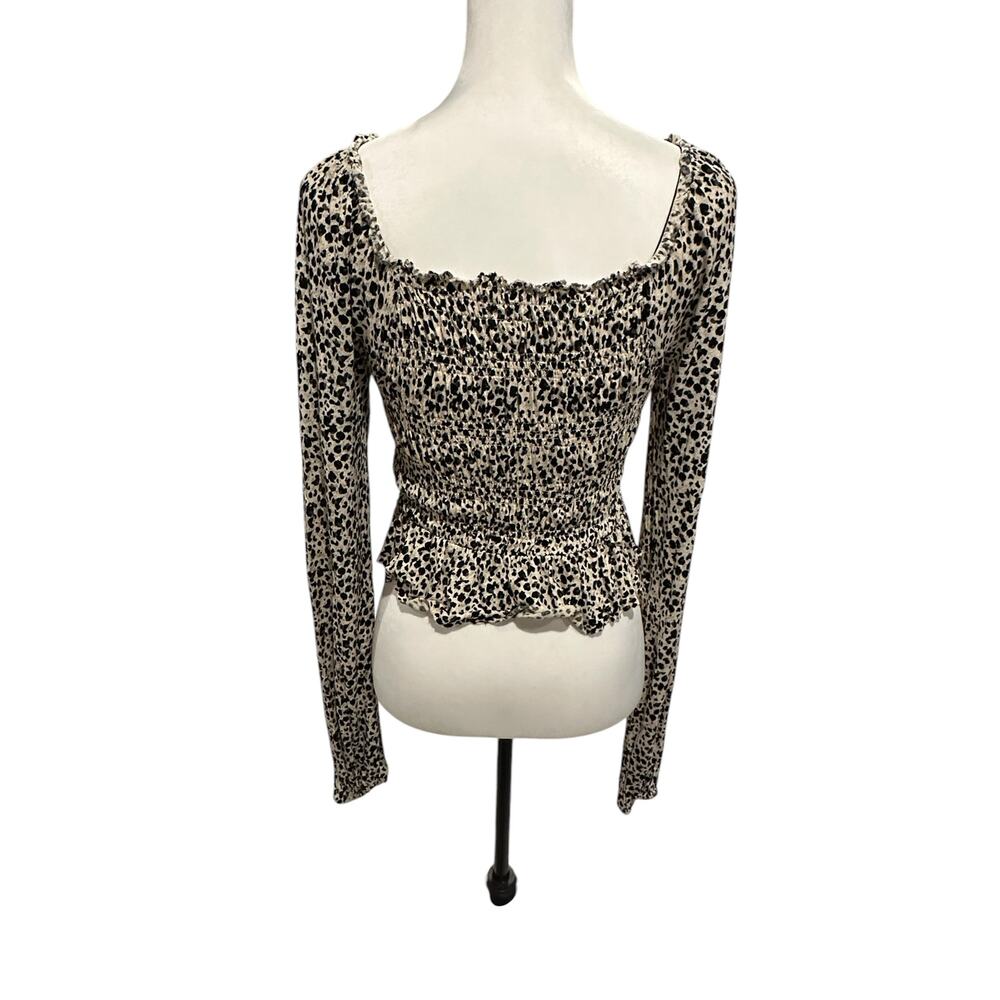 Urban Outfitters White Black and Tan Long Sleeve Medium - Picture 3 of 3